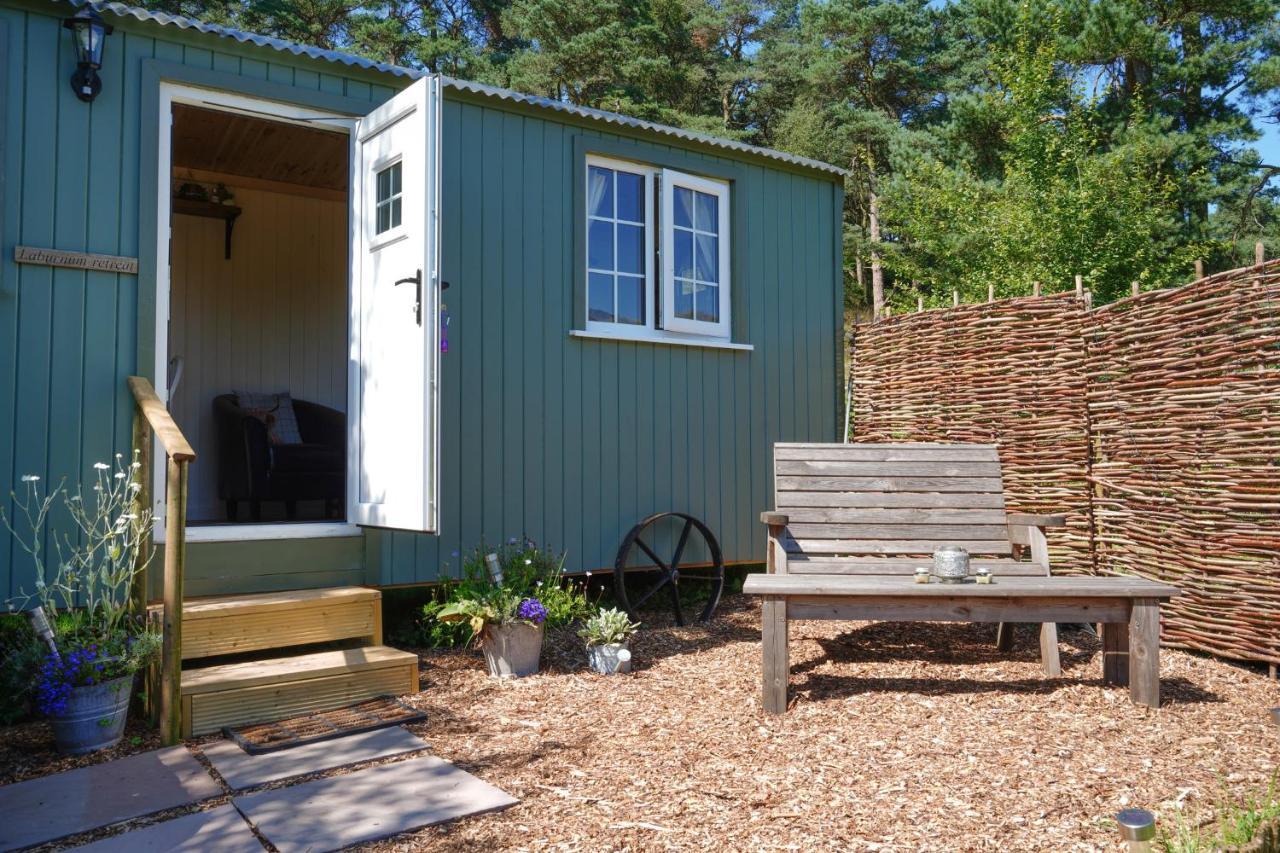 The Laburnum Retreat Shepherd Hut Private Hot Tub Upper Hulme Buitenkant foto